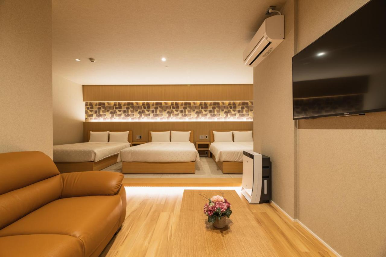 Grand Base Hakatamon Aparthotel Fukuoka  Exterior foto